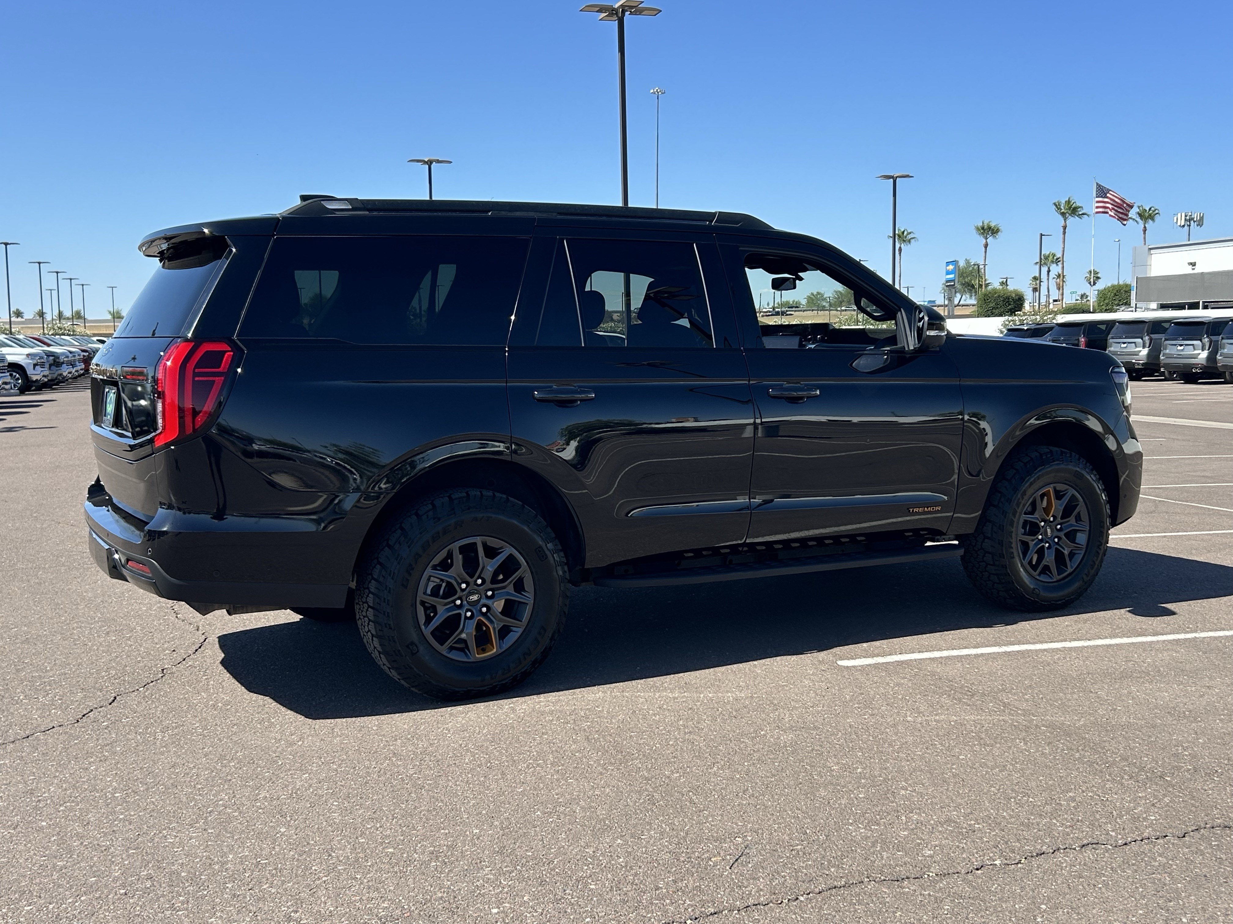 Certified 2025 Ford Expedition Tremor AWD/4WD image 8