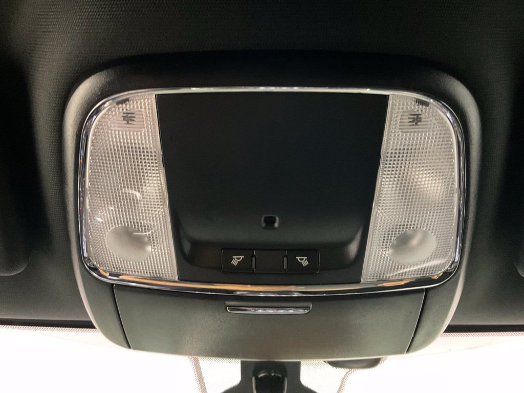 Used 2018 Jeep Grand Cherokee Laredo RWD image 20