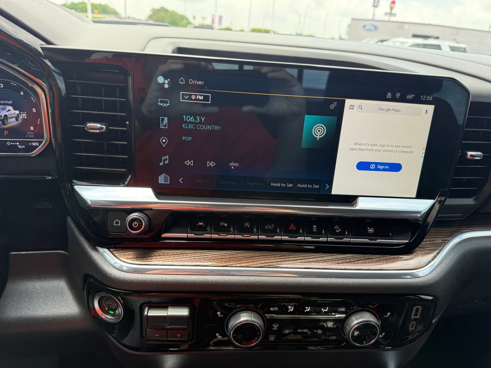 Used 2024 Chevrolet Silverado 1500 LT Trail Boss w/ LT Trail Boss Premium Package image 15