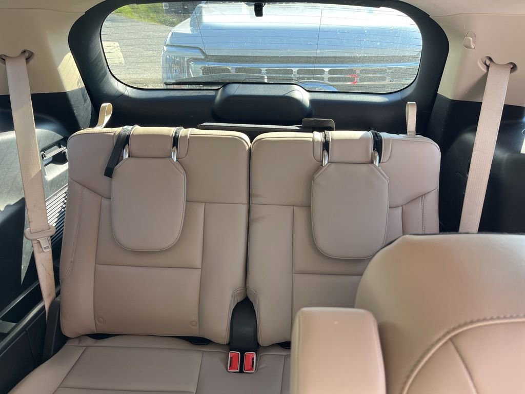 Certified 2022 Ford Explorer XLT w/ Equipment Group 202A image 19