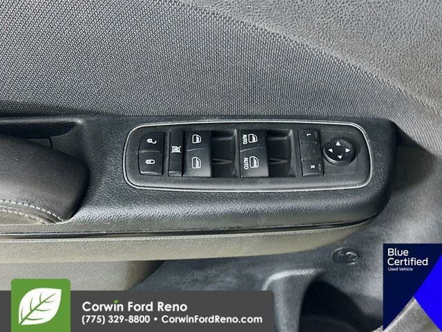 Used 2018 Dodge Charger SXT w/ Blacktop Package RWD image 21