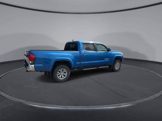 Used 2018 Toyota Tacoma SR5 AWD/4WD image 8