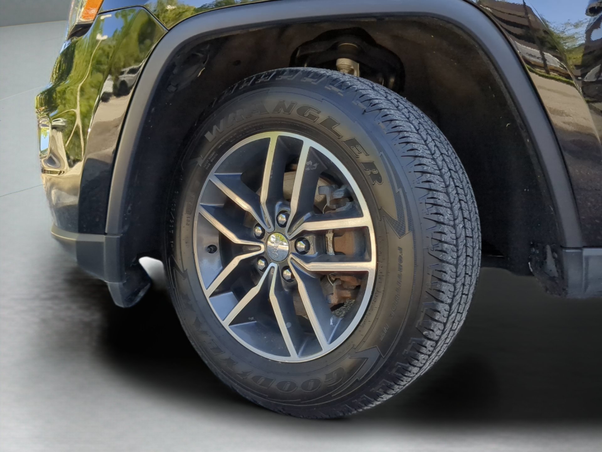 Used 2018 Jeep Grand Cherokee Limited AWD/4WD image 71