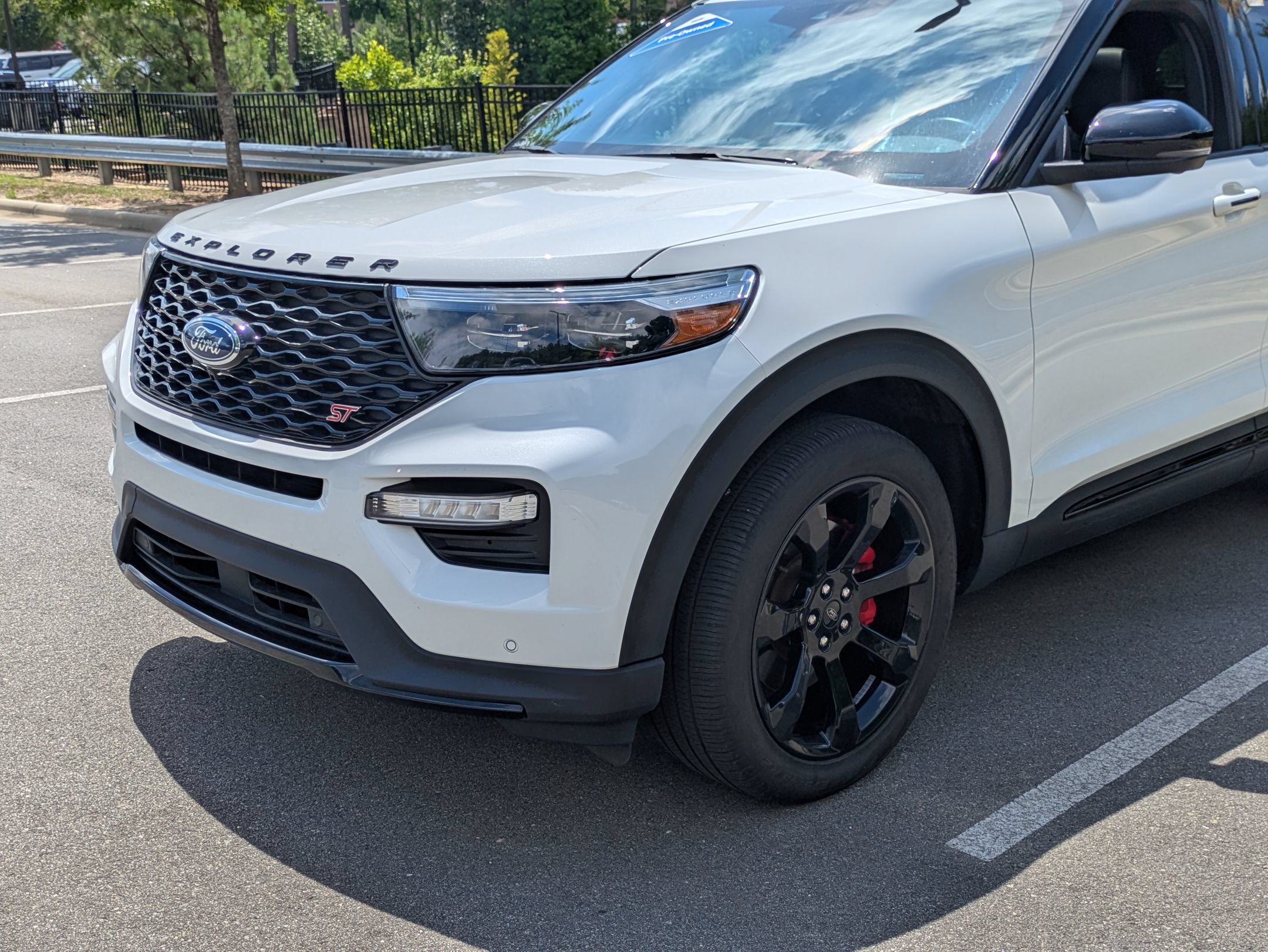 Certified 2023 Ford Explorer ST w/ Equipment Group 401A AWD/4WD image 10