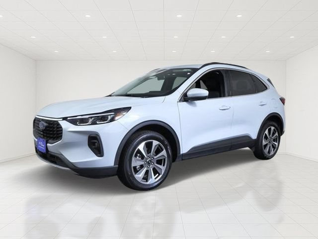 Certified 2025 Ford Escape Platinum AWD/4WD image 3