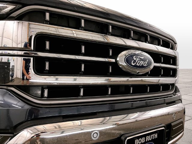 Certified 2022 Ford F150 Lariat w/ Equipment Group 502A High AWD/4WD image 29