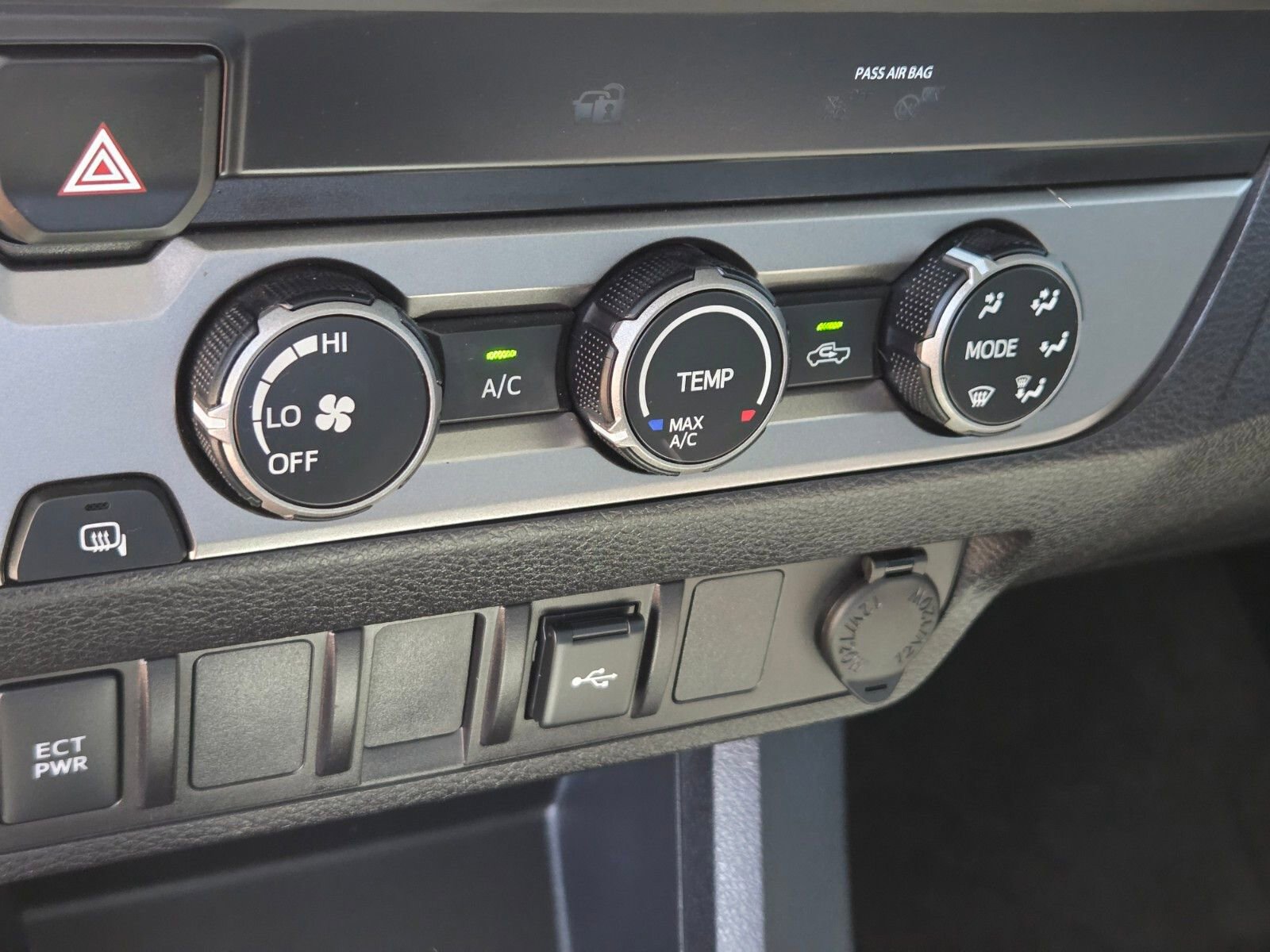 Used 2022 Toyota Tacoma SR RWD image 22