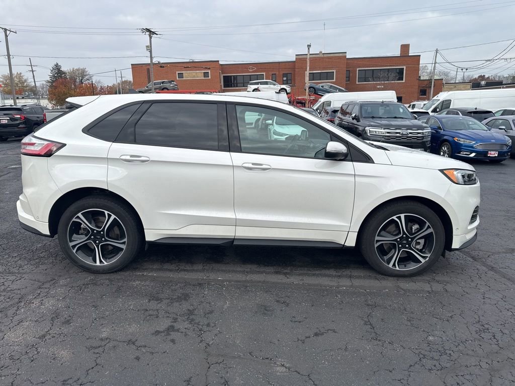 Certified 2024 Ford Edge ST w/ Equipment Group 401A image 8