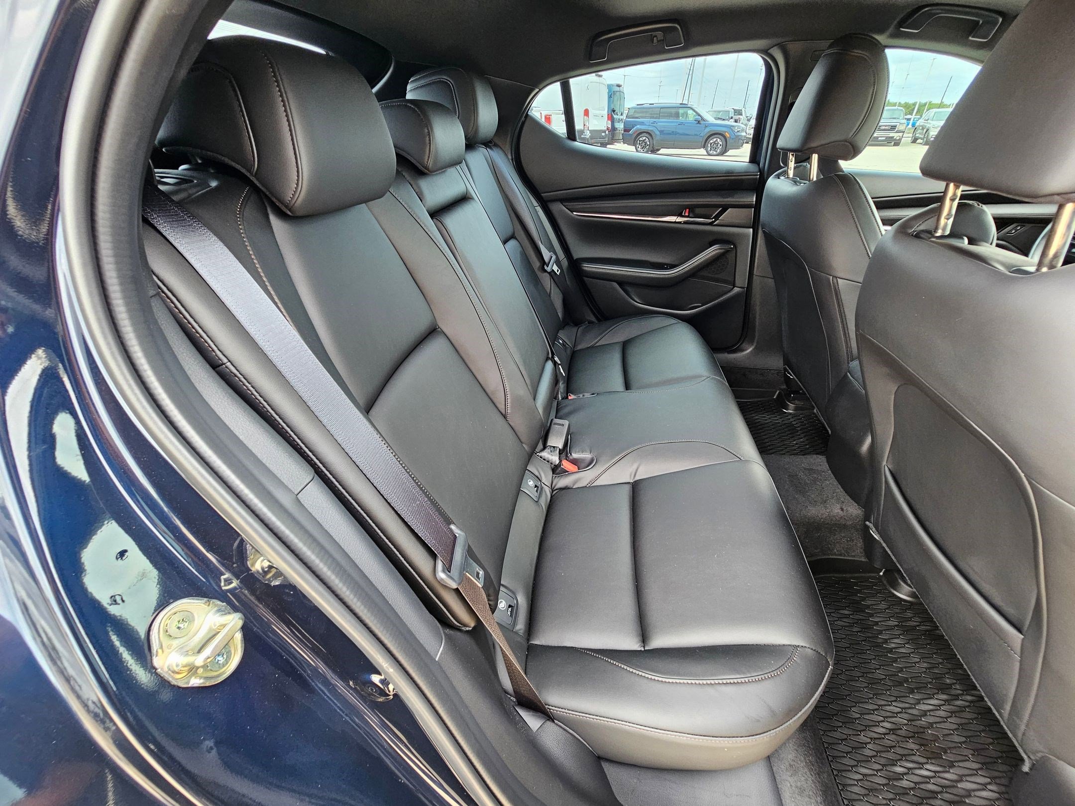 Used 2024 MAZDA MAZDA3 s FWD image 27