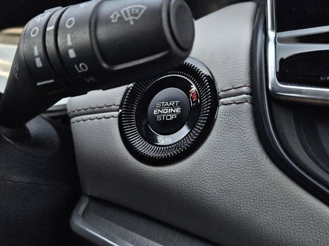 Used 2024 Jeep Compass Limited AWD/4WD image 28