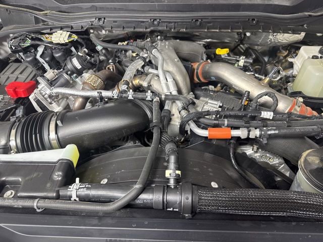 Certified 2025 Ford F450 Lariat w/ Chrome Package image 10