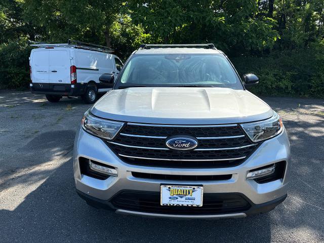 Certified 2023 Ford Explorer XLT w/ Equipment Group 202A AWD/4WD image 2