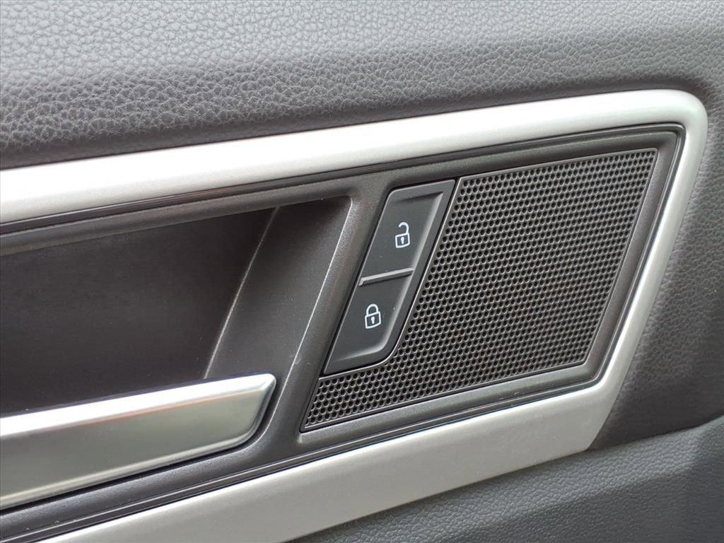 Used 2023 Volkswagen Atlas SE image 18