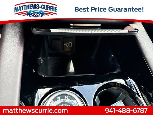 Certified 2025 Ford Explorer Platinum RWD image 22