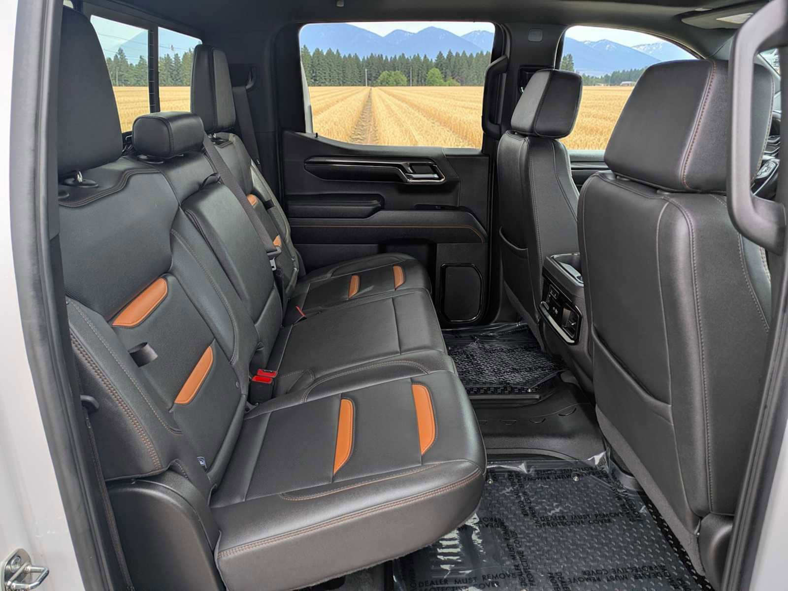 Used 2024 GMC Sierra 1500 AT4 w/ Technology Package image 23