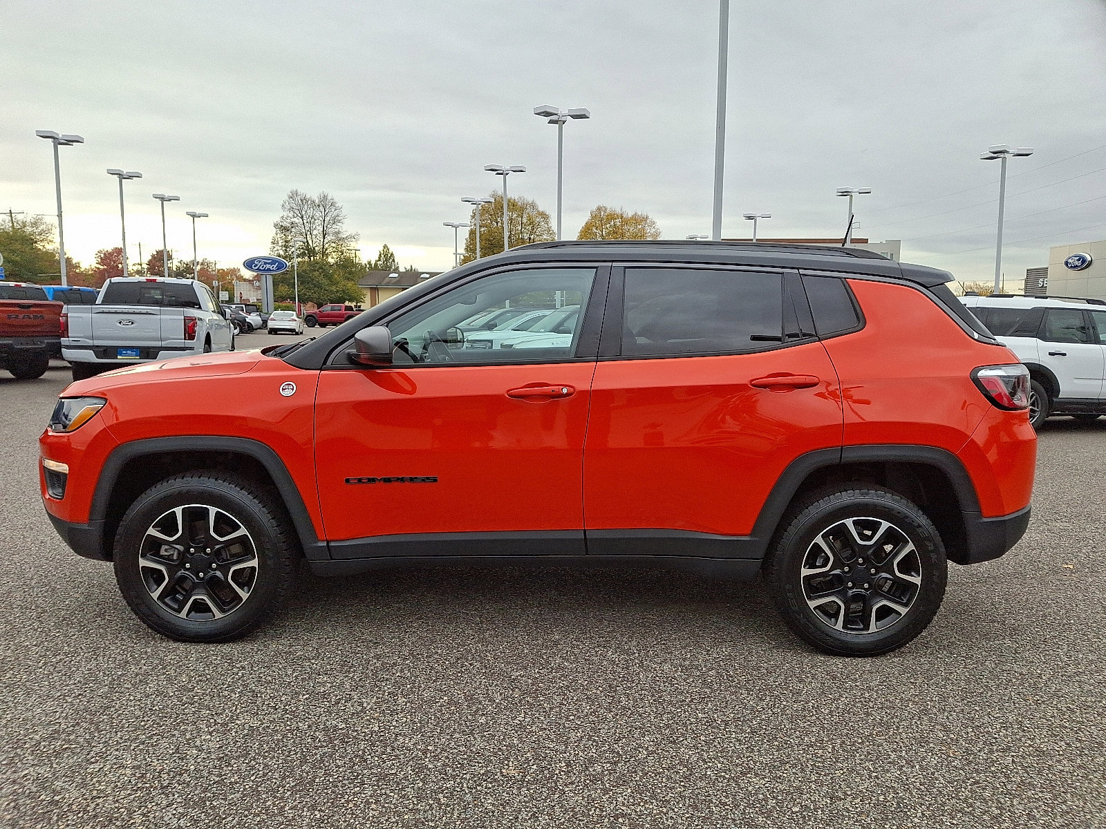 Used 2021 Jeep Compass Trailhawk w/ Convenience Group image 3