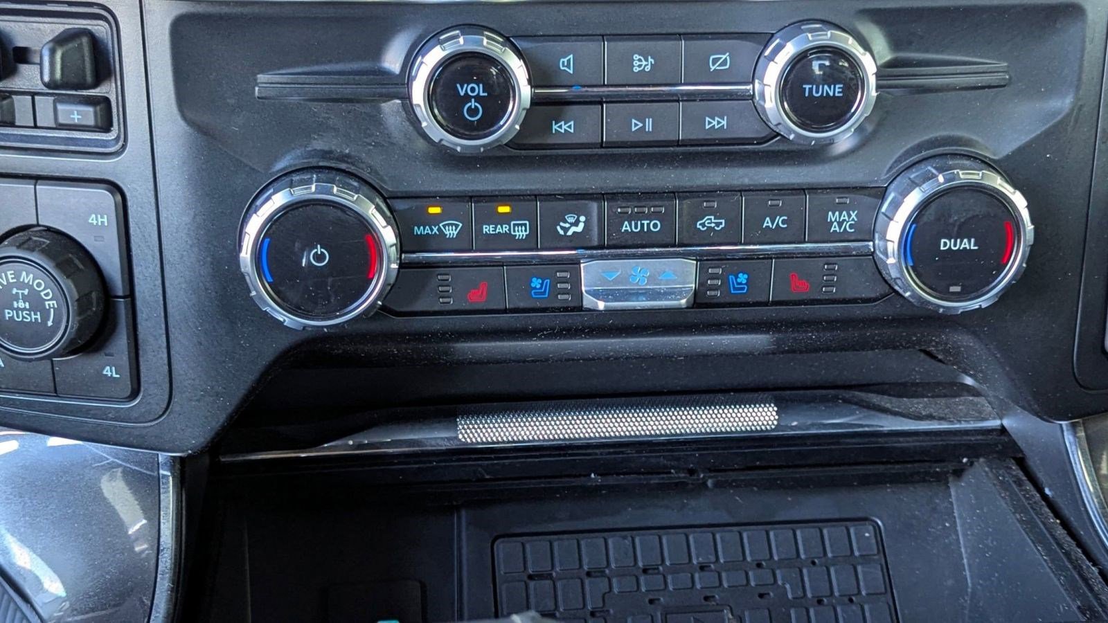 Certified 2023 Ford F150 Lariat w/ Equipment Group 502A High image 26