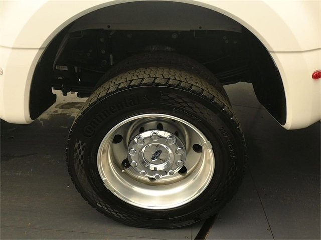 Certified 2025 Ford F450 Platinum image 9