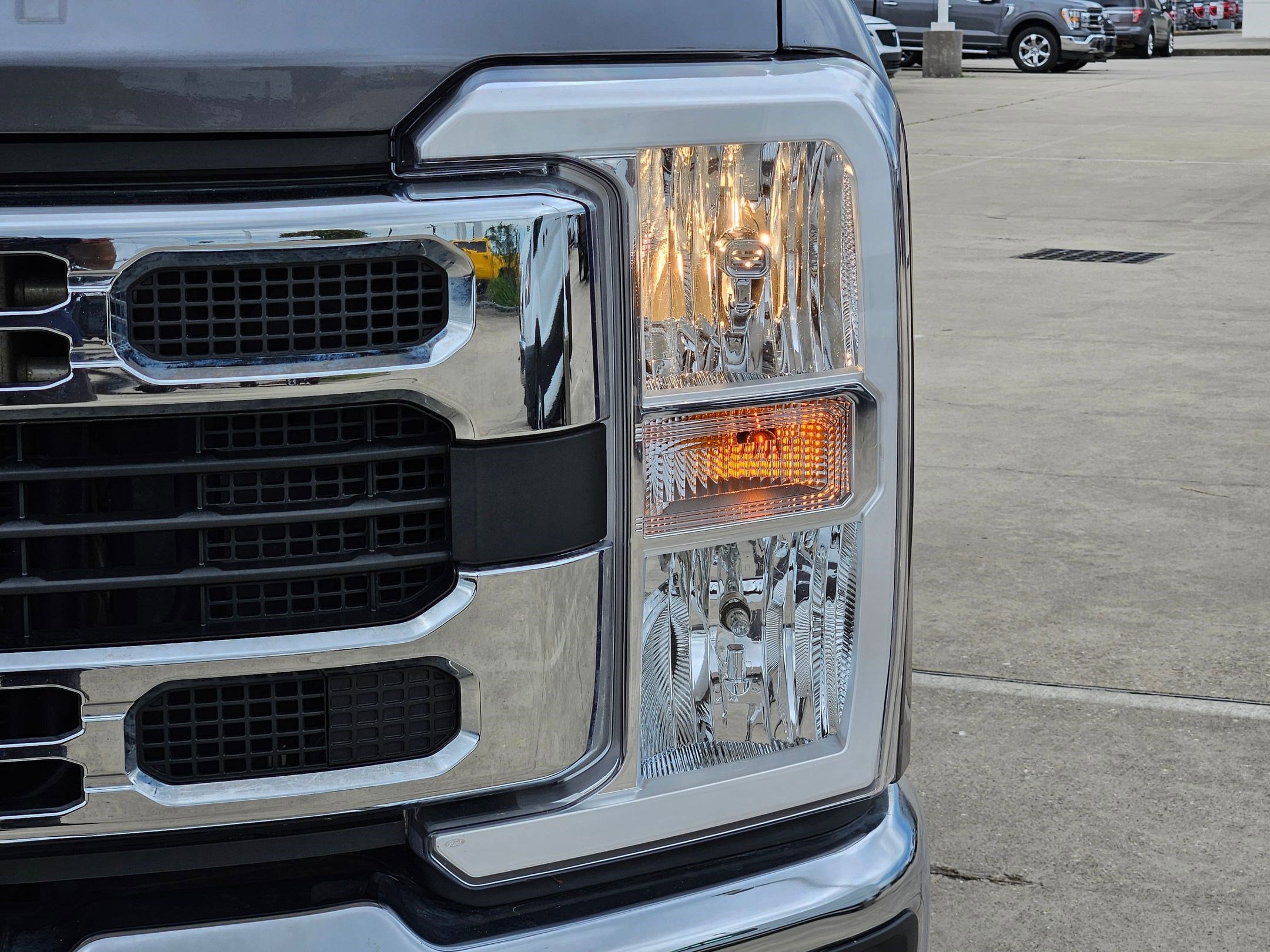 Certified 2025 Ford F250 XLT AWD/4WD image 12