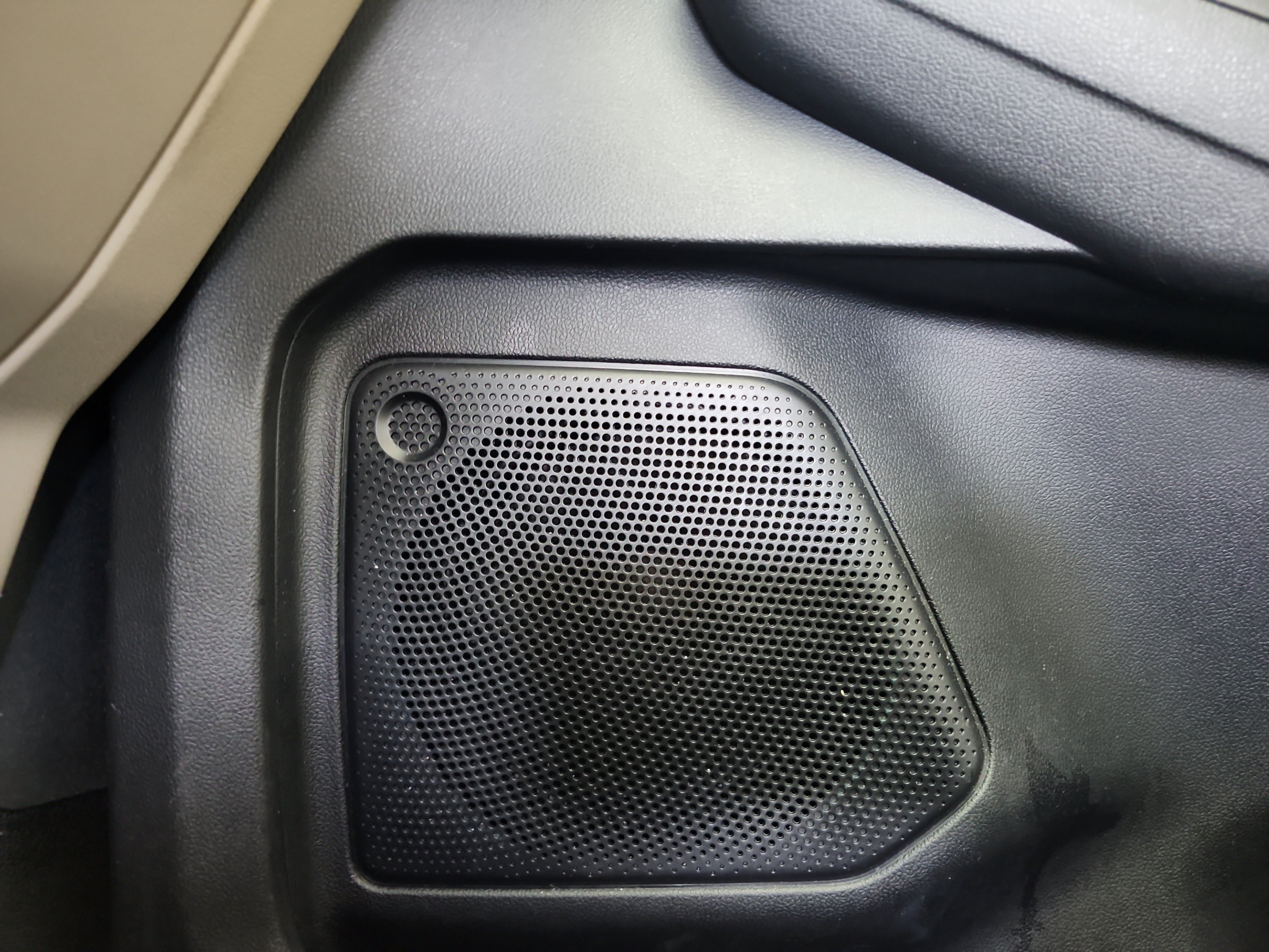 Certified 2020 Ford Escape SE FWD image 22