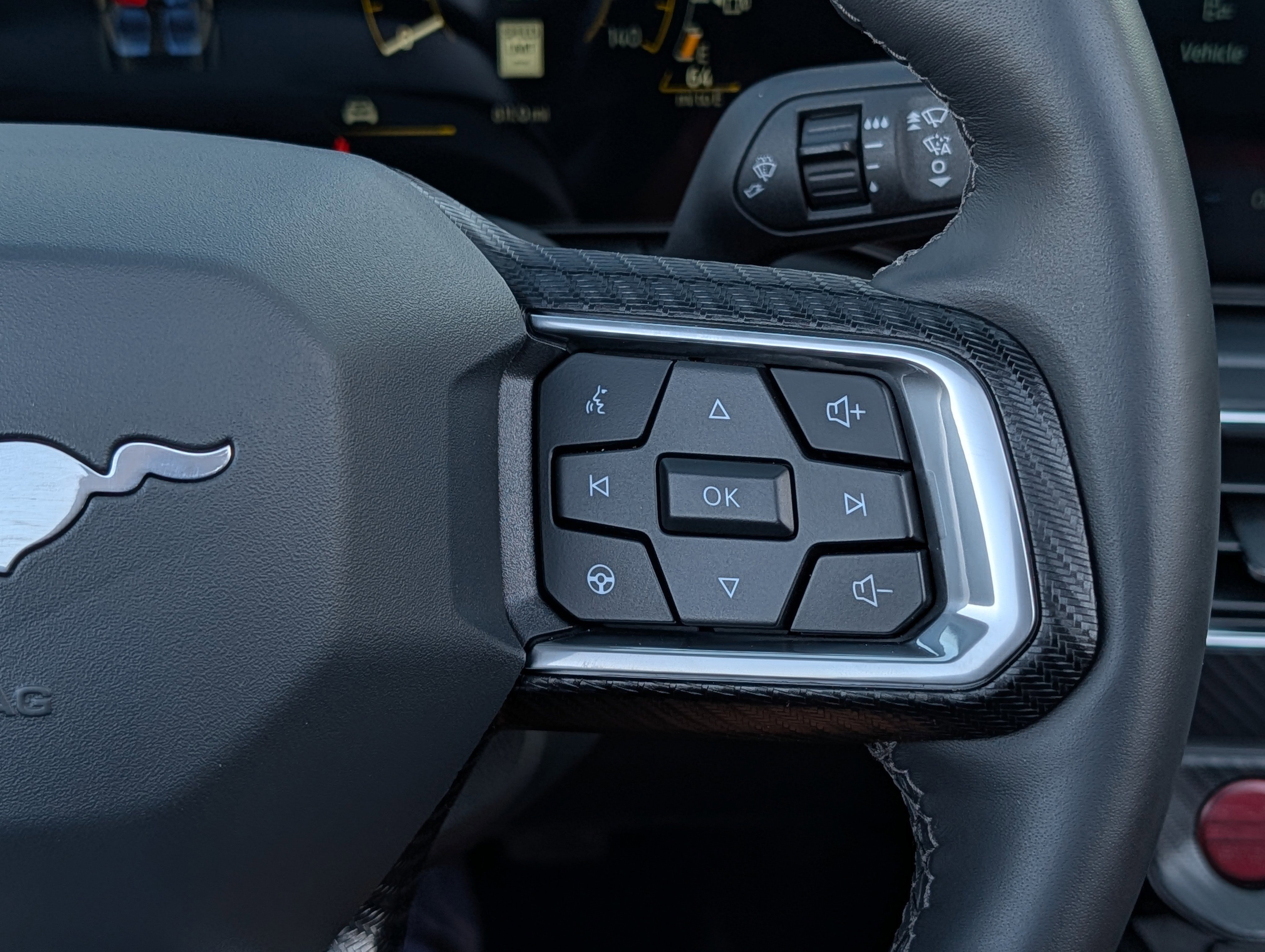 Certified 2025 Ford Mustang Premium image 21