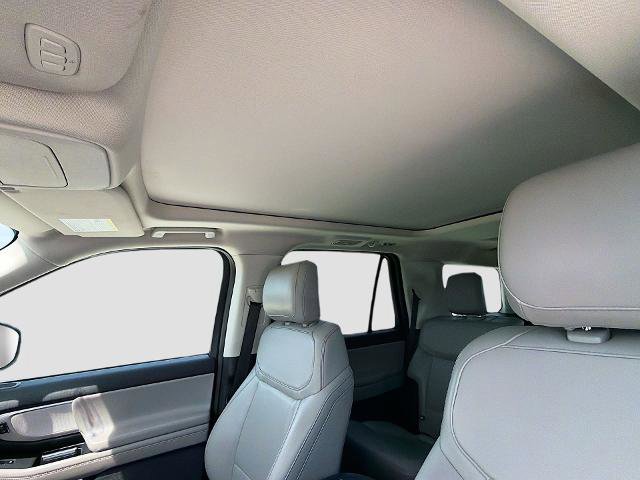 Certified 2025 Ford Expedition Active AWD/4WD image 25