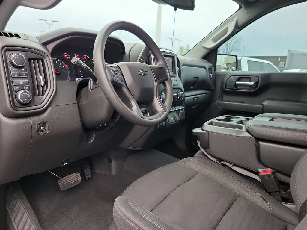 Used 2025 Chevrolet Silverado 1500 Custom Trail Boss w/ LPO, Dark Essentials Package image 20