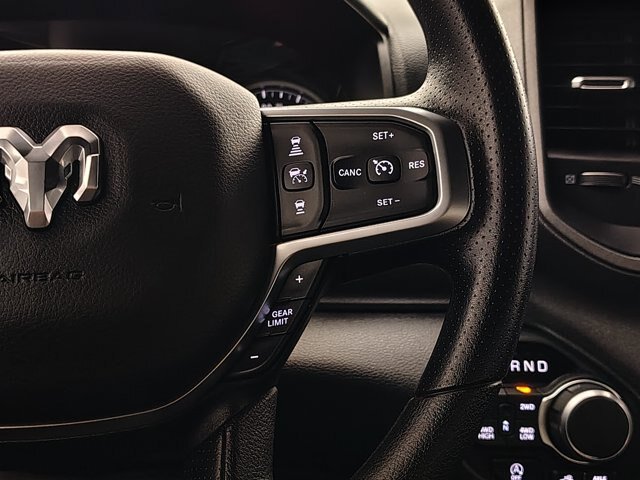 Used 2025 RAM 1500 Warlock AWD/4WD image 37