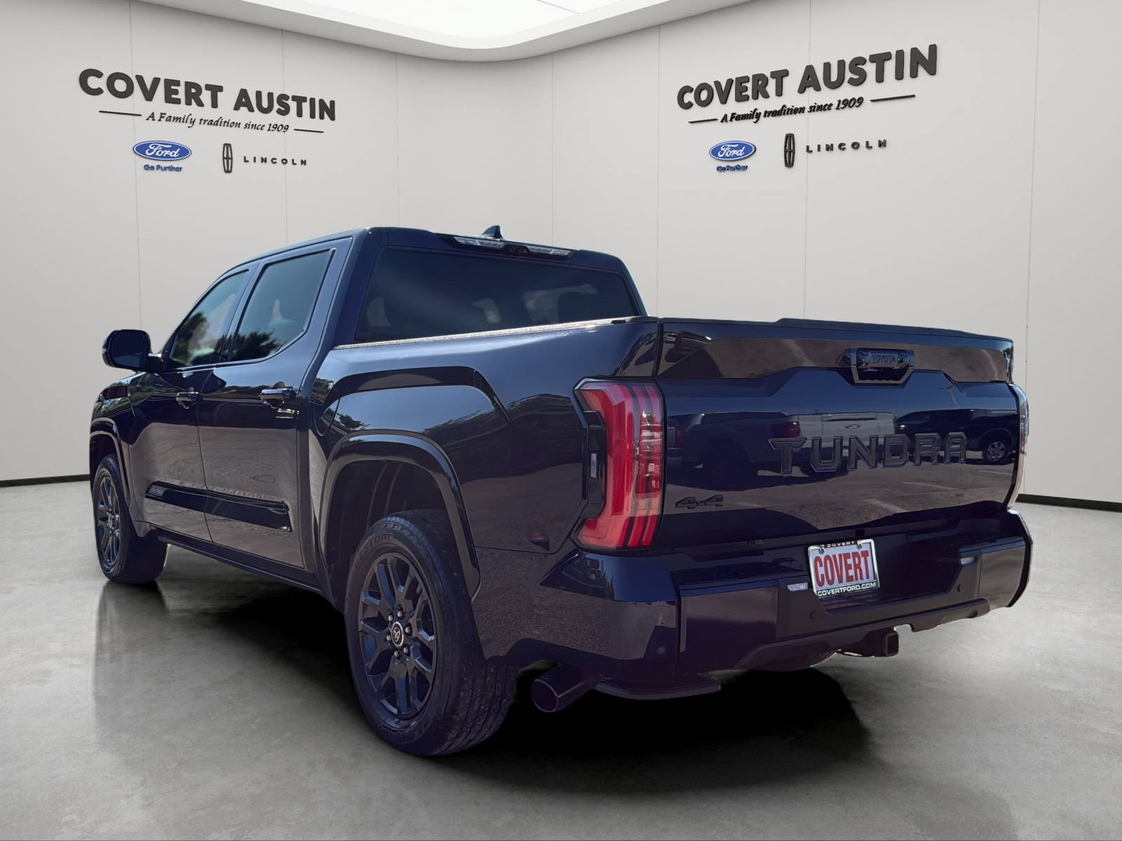 Used 2023 Toyota Tundra Platinum AWD/4WD image 3