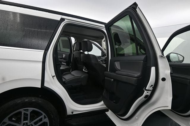 Certified 2025 Ford Expedition Active AWD/4WD image 20