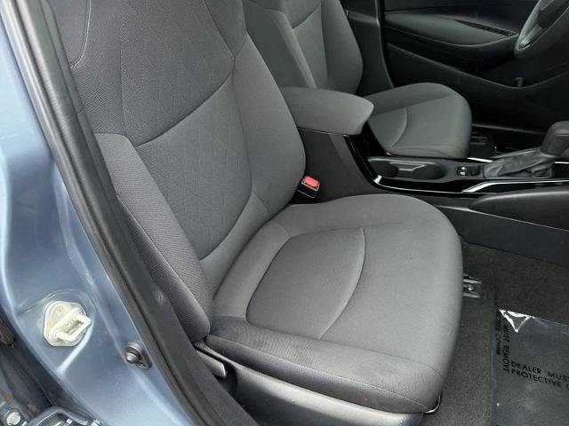 Used 2020 Toyota Corolla LE w/ Carpet Mat Package (TMS) FWD image 22