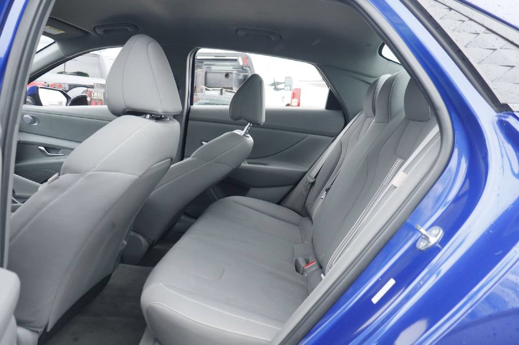 Used 2024 Hyundai Elantra SEL FWD image 22