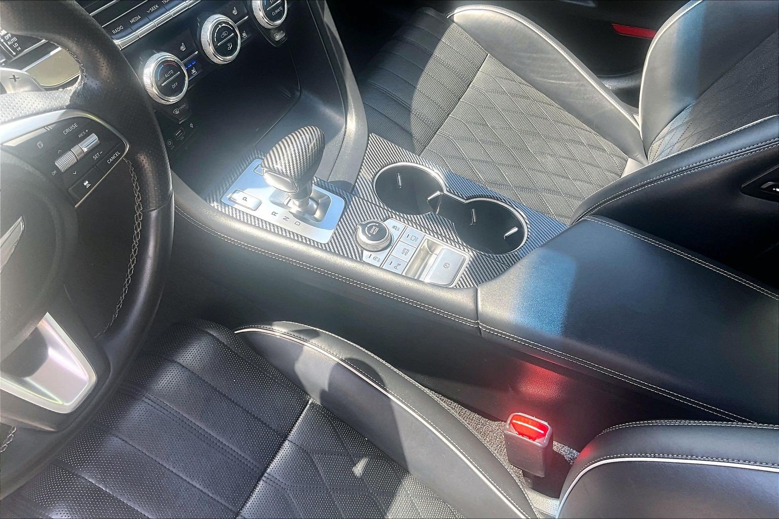 Used 2021 Genesis G70 2.0T w/ Prestige Package AWD/4WD image 14