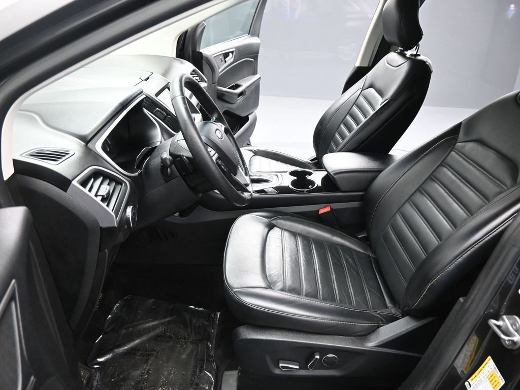 Certified 2017 Ford Edge SEL w/ Equipment Group 201A image 39
