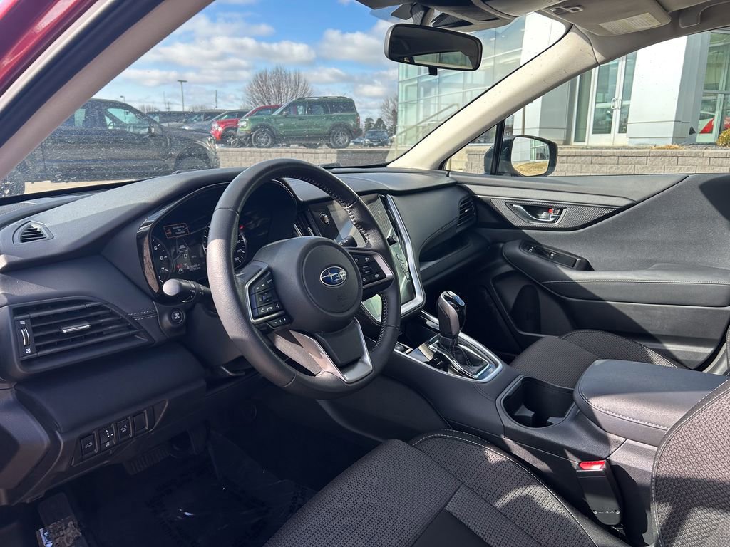 Used 2025 Subaru Outback Premium image 9