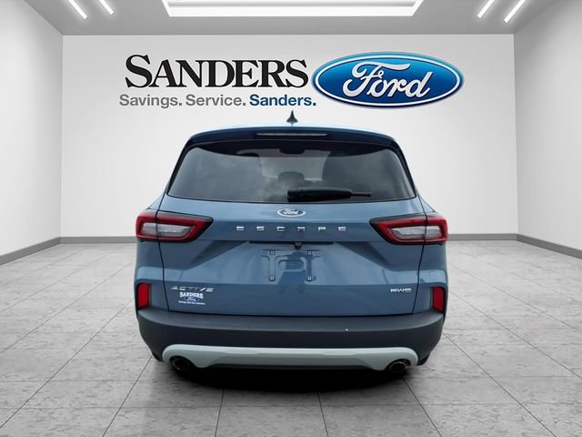 Certified 2024 Ford Escape Active AWD/4WD image 3