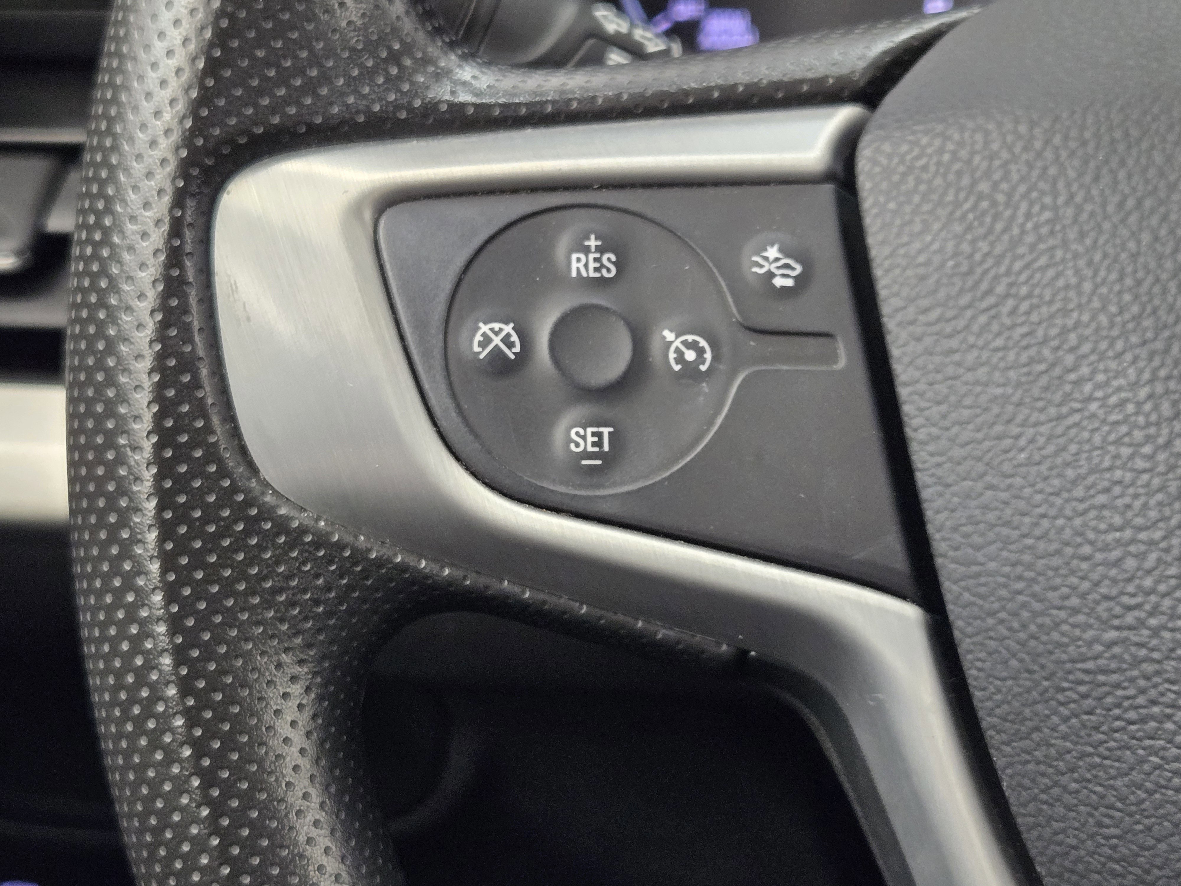 Used 2024 GMC Terrain SLE FWD image 28