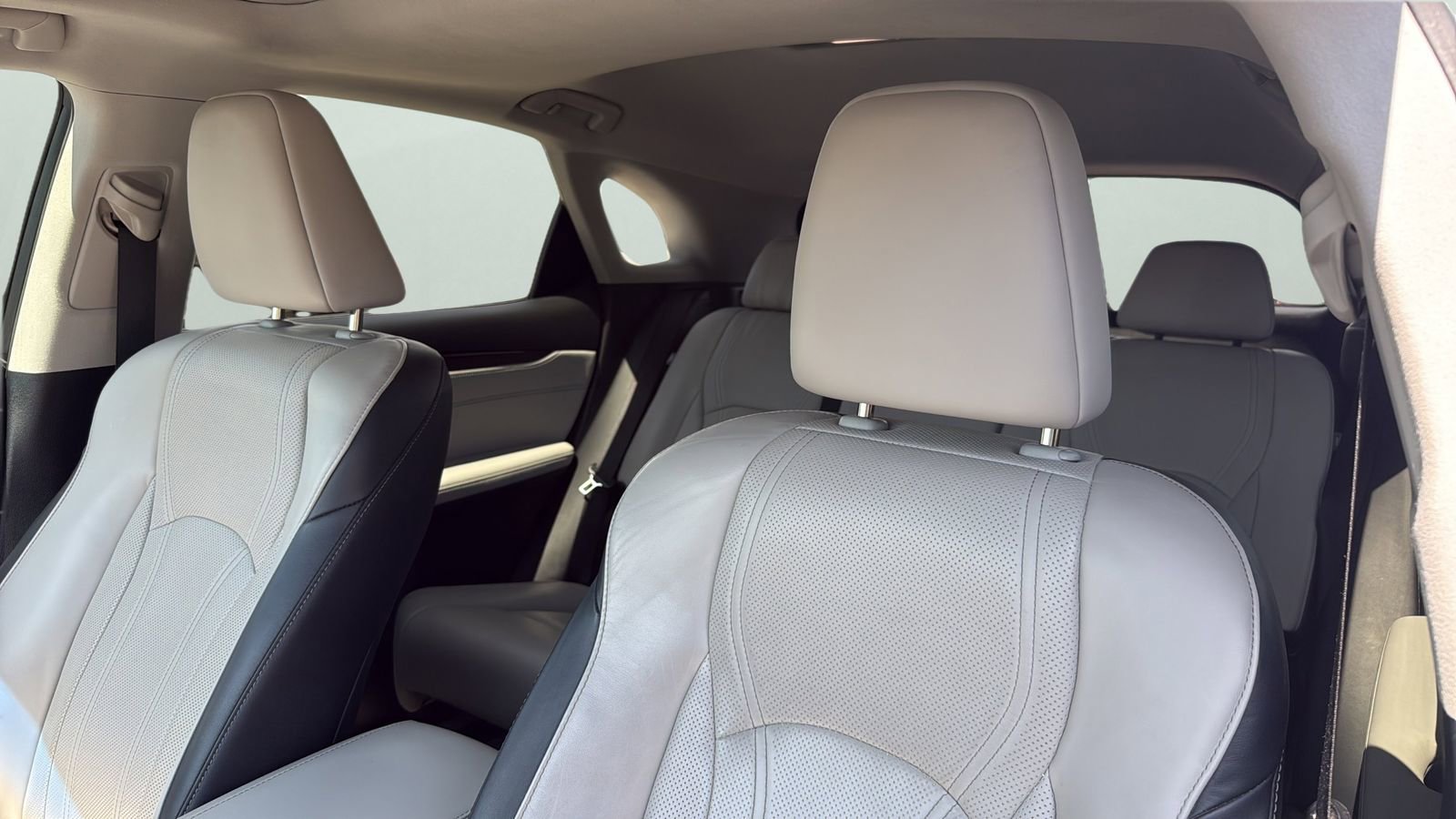 Used 2017 Lexus RX 350 AWD image 8