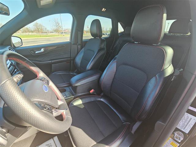 Certified 2025 Ford Escape ST-Line FWD image 12