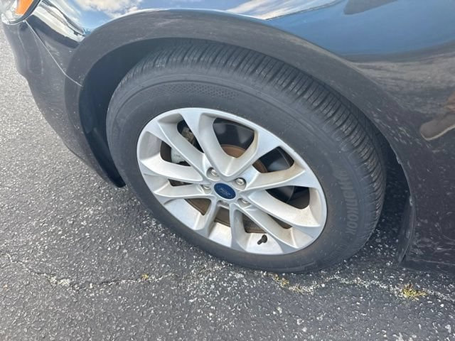 Certified 2020 Ford Fusion SE FWD image 10