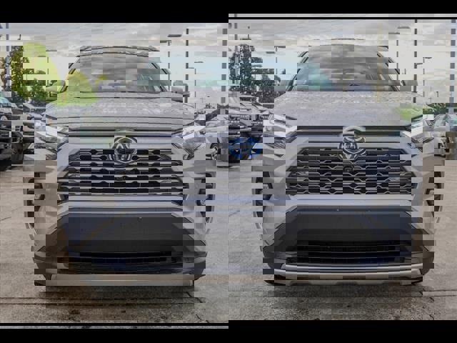 Used 2023 Toyota RAV4 Limited image 7