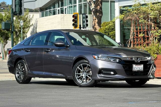 Used 2020 Honda Accord EX image 2