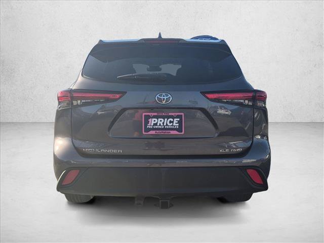Used 2021 Toyota Highlander XLE AWD/4WD image 7