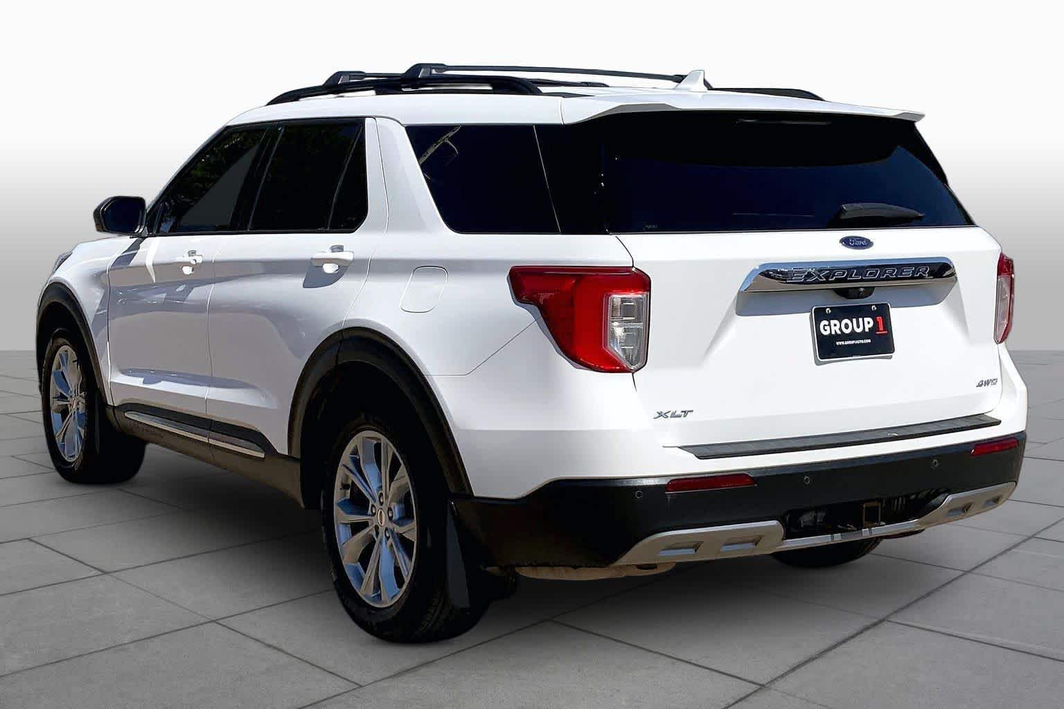 Certified 2021 Ford Explorer XLT w/ Equipment Group 202A AWD/4WD image 12