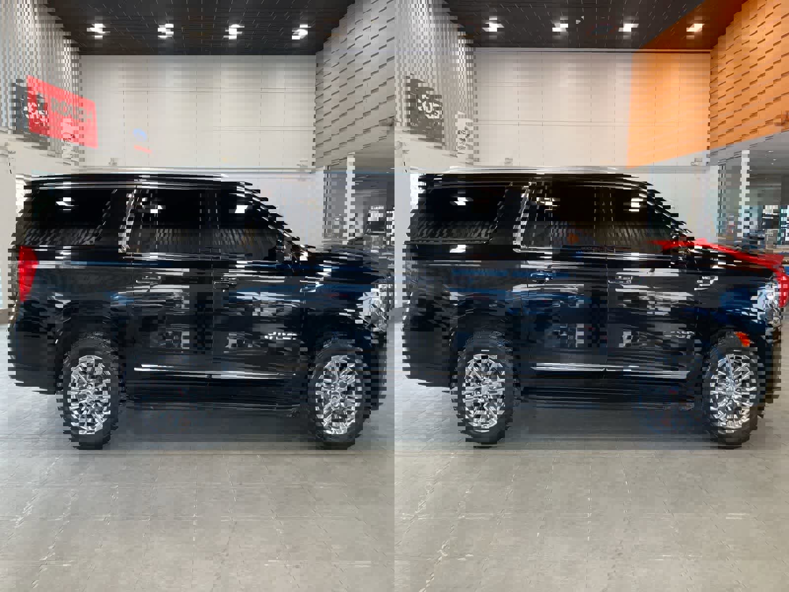 Used 2021 GMC Yukon XL SLT image 6