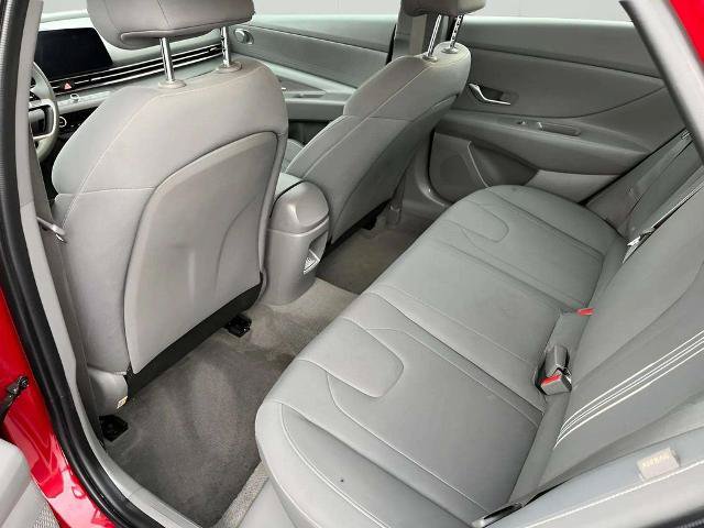 Used 2024 Hyundai Elantra SEL FWD image 15