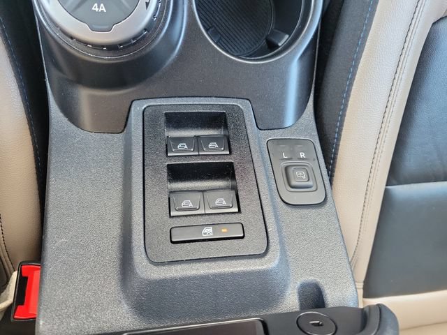 Certified 2022 Ford Bronco Wildtrak AWD/4WD image 18