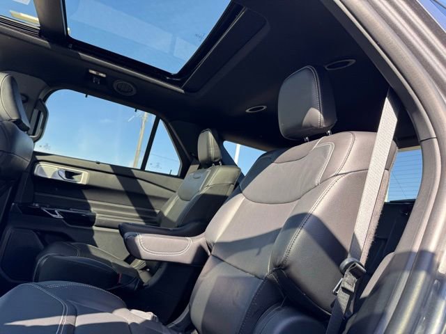Certified 2022 Ford Explorer ST w/ Equipment Group 401A AWD/4WD image 13