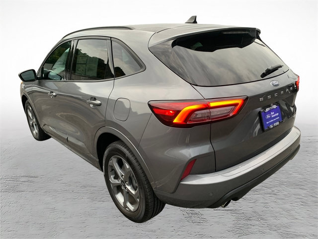 Certified 2023 Ford Escape ST-Line w/ Tech Pack #1 AWD/4WD image 4