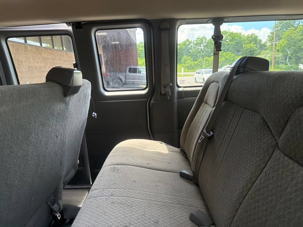 Used 2024 GMC Savana 3500 LS RWD image 13